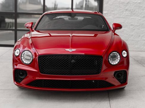 Used 2024 Bentley Continental GT image 29