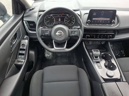 Used 2024 Nissan Rogue S AWD/4WD image 21