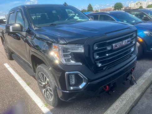 Used 2022 GMC Sierra 1500 AT4 w/ AT4 Premium Package AWD/4WD image 4