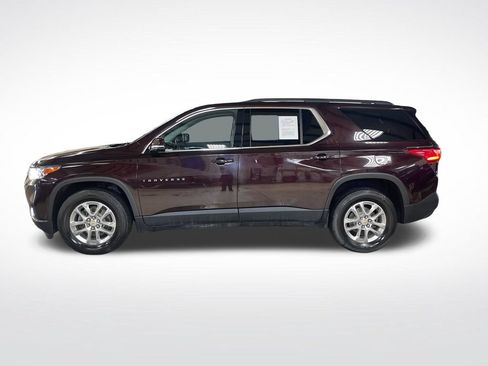 Used 2020 Chevrolet Traverse LT w/ Driver Confidence II Package AWD/4WD image 2