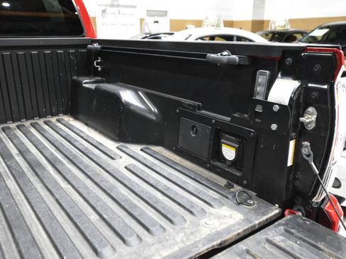 Used 2020 Toyota Tacoma TRD Off-Road w/ Technology Package AWD/4WD image 47