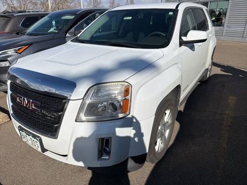 Used 2013 GMC Terrain SLE image 3