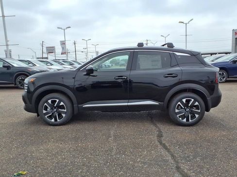 New 2026 Nissan Kicks SV w/ Cold Weather Package AWD/4WD image 4