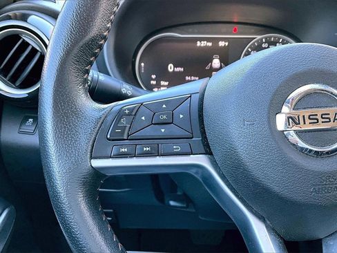 Used 2019 Nissan Kicks SR w/ SR Premium Package image 10