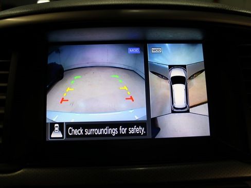 Used 2020 Nissan Pathfinder SL image 23