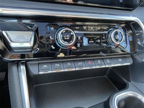 Certified 2022 GMC Sierra 1500 Denali image 23