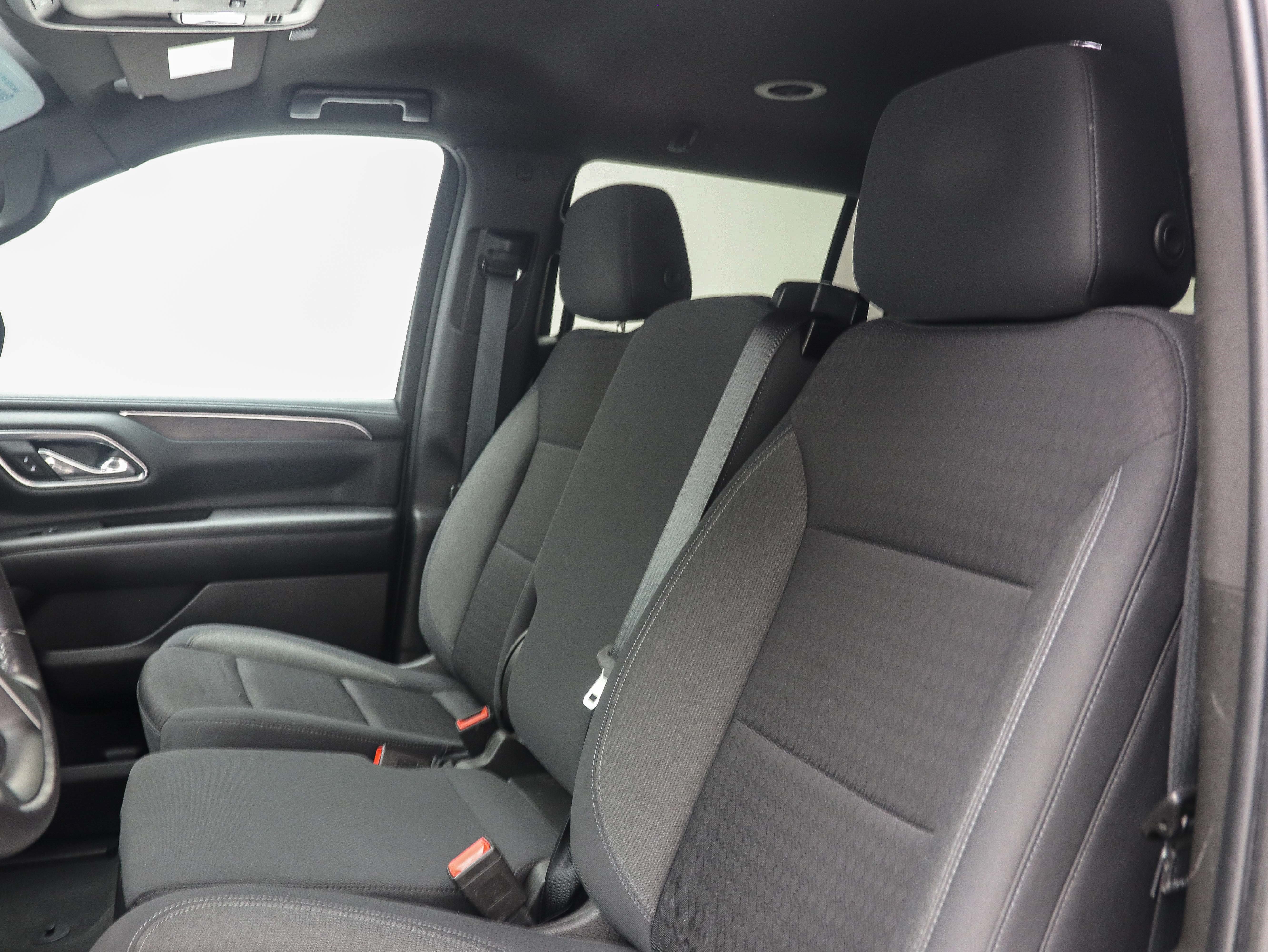 Used 2021 Chevrolet Tahoe LS AWD/4WD image 32