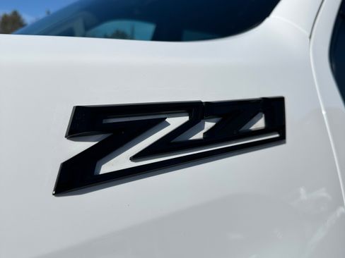 Used 2025 Chevrolet Silverado 3500 W/T image 28