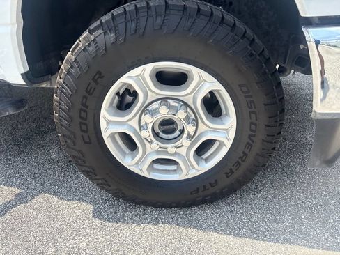 Used 2025 Ford F250 XLT w/ FX4 Off-Road Package AWD/4WD image 10