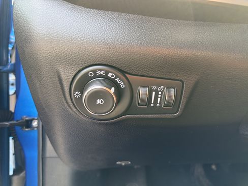 Used 2024 Jeep Compass Limited AWD/4WD image 15