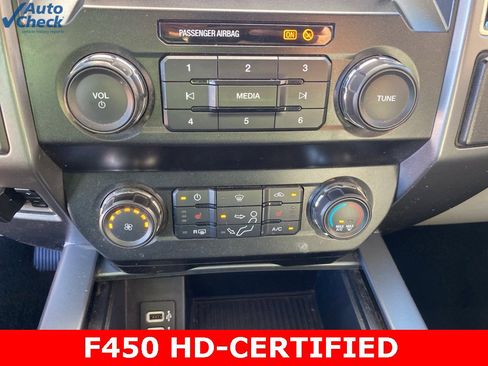 Used 2019 Ford F450 XLT w/ XLT Premium Package image 36
