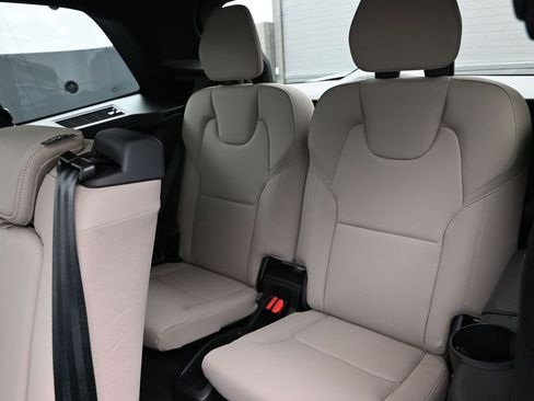 New 2026 Volvo XC90 B6 Plus image 10