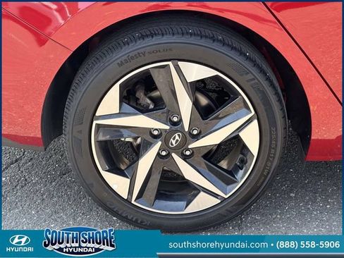 Certified 2023 Hyundai Elantra SEL w/ Convenience Package FWD image 10