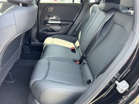 New 2025 Mercedes-Benz GLA 250 image 29