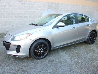 Used 2013 MAZDA MAZDA3 i SV w/ Convenience Pkg