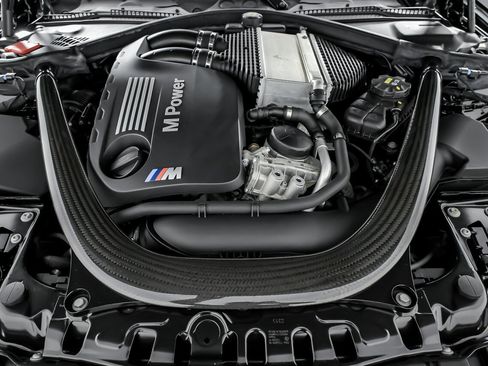 Used 2020 BMW M4 Convertible w/ Competition Package image 17