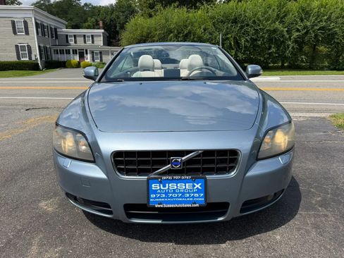 Used 2008 Volvo C70 T5 FWD image 2