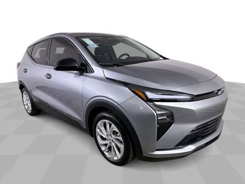 New 2027 Chevrolet Bolt LT w/ Comfort Package FWD image 2