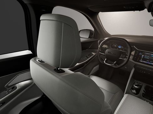 New 2026 Jeep Cherokee Limited AWD/4WD image 8