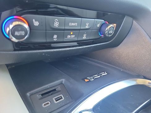 Used 2024 Buick Enclave Essence w/ Sport Touring Edition image 33