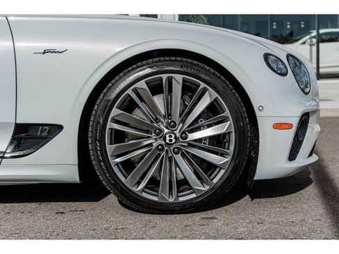 Used 2024 Bentley Continental GT Speed image 16