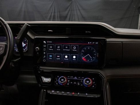 Used 2024 GMC Sierra 3500 AT4 w/ AT4 Premium Plus Package image 30