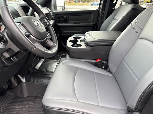 New 2026 RAM 3500 Tradesman image 9