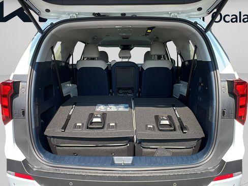New 2026 Kia Carnival EX FWD image 12