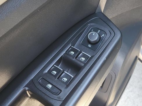 Used 2019 Volkswagen Atlas SE w/ Panoramic Sunroof Package FWD image 23