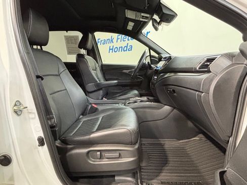Certified 2020 Honda Passport EX-L image 32