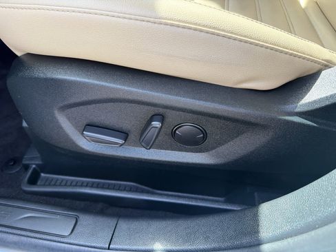 Used 2022 Ford Edge SEL w/ Convenience Package AWD/4WD image 21