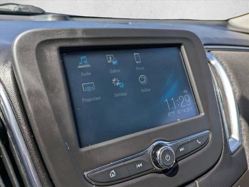 Used 2018 Chevrolet Malibu LT FWD image 13