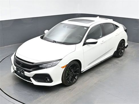 Used 2018 Honda Civic Sport Touring image 15