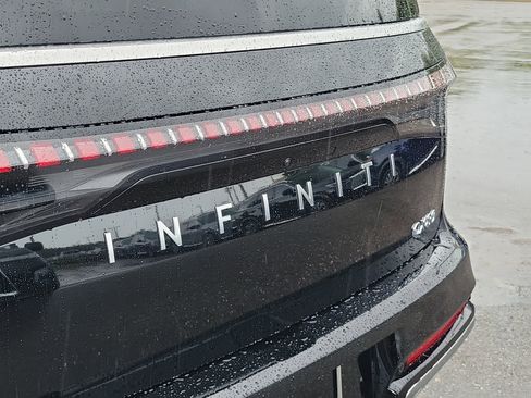 New 2026 INFINITI QX80 Luxe w/ Cargo Package image 6