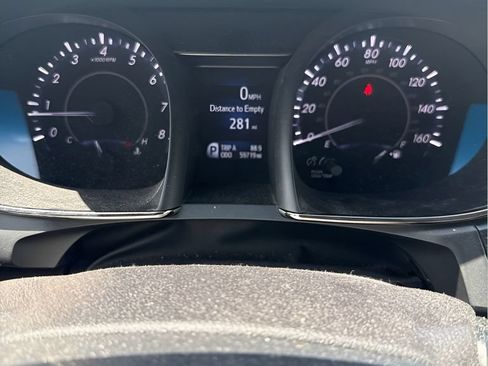 Used 2018 Toyota Avalon XLE Premium w/ Carpet Mat Package FWD image 6