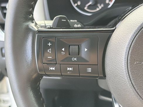 Used 2023 Nissan Rogue SV w/ SV Premium B Package image 26