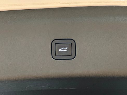 Used 2022 Buick Enclave Essence w/ Experience Buick Package image 40