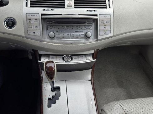 Used 2008 Toyota Avalon Limited image 19