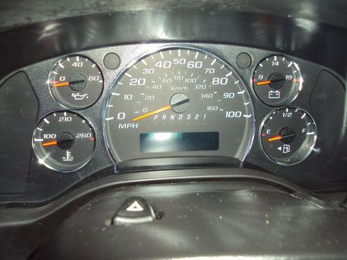 Used 2013 Chevrolet Express 1500 AWD image 19