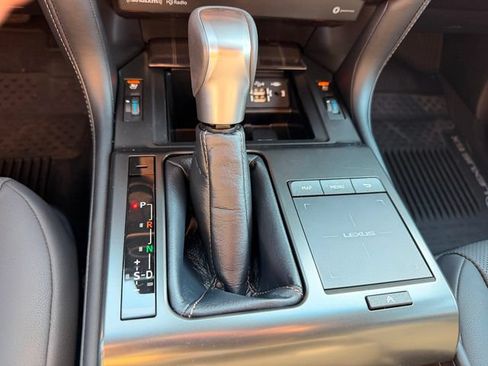 Used 2023 Lexus GX 460 Premium w/ Premium Package AWD/4WD image 21