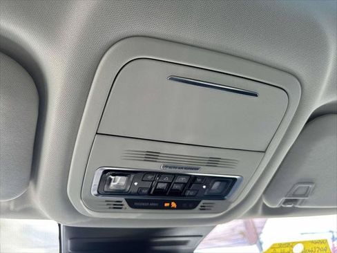 Used 2025 Lincoln Nautilus Premier w/ Equipment Group 102A AWD/4WD image 30