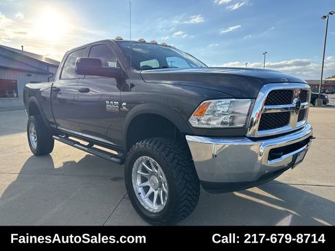 Used 2016 RAM 2500 Tradesman w/ Chrome Appearance Group image 31