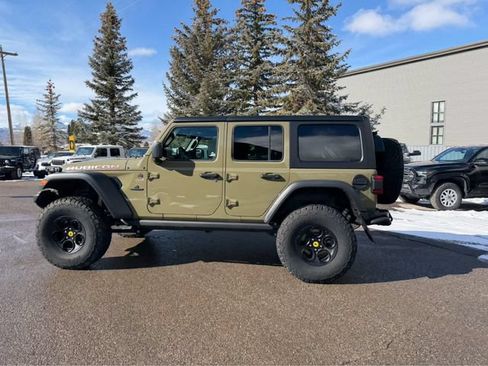 New 2025 Jeep Wrangler Unlimited Rubicon w/ Convenience Group AWD/4WD image 17