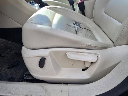 Used 2013 Volkswagen Tiguan SE AWD/4WD image 13