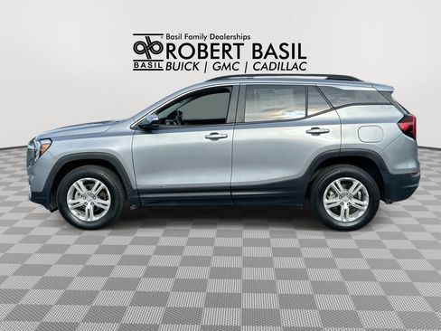 Used 2024 GMC Terrain SLE AWD/4WD image 5