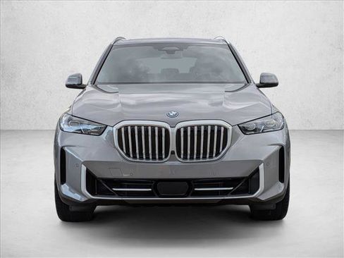 Used 2026 BMW X5 xDrive50e AWD/4WD image 6