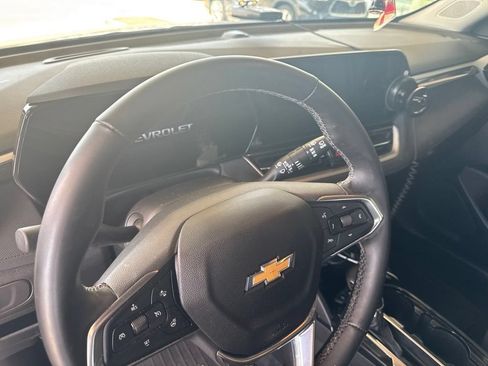 Used 2024 Chevrolet TrailBlazer LT w/ LT Cold Weather Package FWD image 16