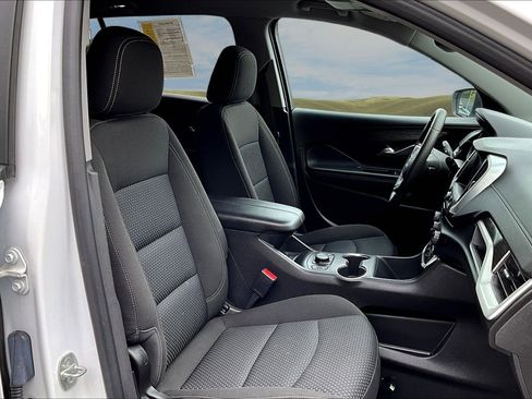 Used 2024 GMC Terrain SLE w/ Driver Convenience Package AWD/4WD image 21