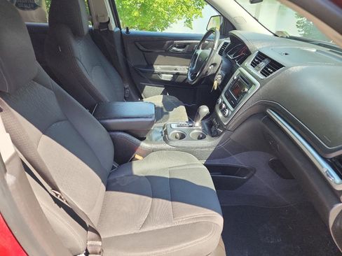 Used 2016 GMC Acadia SLE image 13