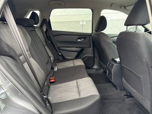 Used 2024 Nissan Rogue SV AWD/4WD image 17